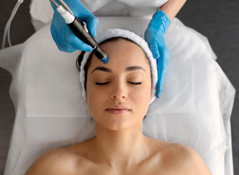 Korean-standard BB Shine suction facial being performed at Yeppeun Skin Clinic in Jumeirah 2, Dubai